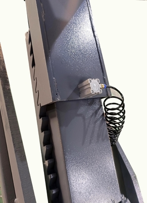 Elevador de automóviles pequeños ultra delgados con doble cilindro Elevador hidráulico Capacidad de elevación 4000kgs