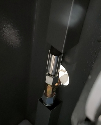 Elevador hidráulico de doble cilindro de 4 toneladas de piso despejado 2 post de liberación manual